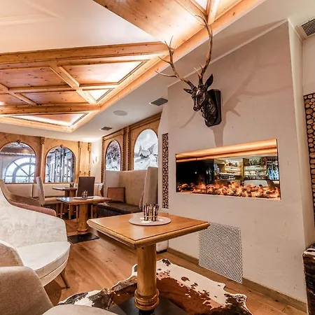 Tevini Dolomites Charming 4*