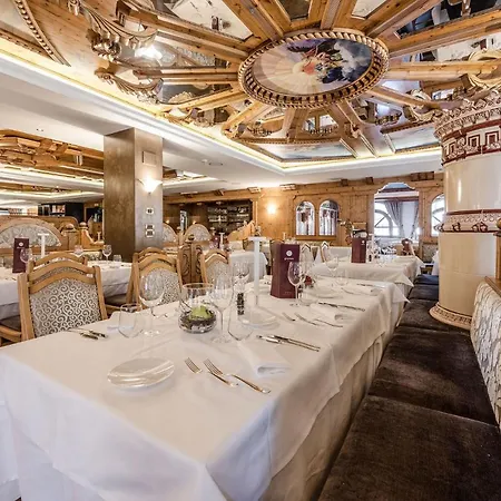 호텔 Tevini Dolomites Charming 4*