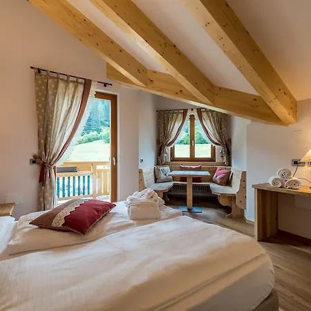 Tevini Dolomites Charming 4*