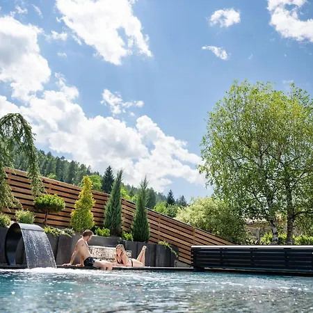 호텔 Tevini Dolomites Charming 4*