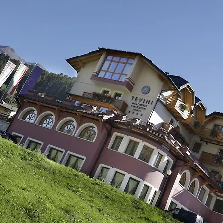 Tevini Dolomites Charming 4* 코메차두라